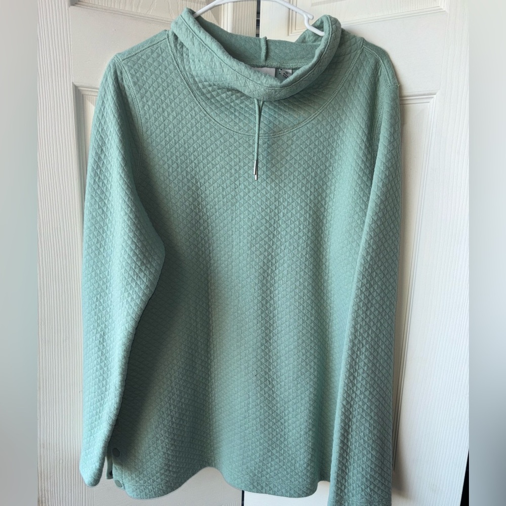 L.L. Bean quilted sweatshirt funnel neck woman’s XL